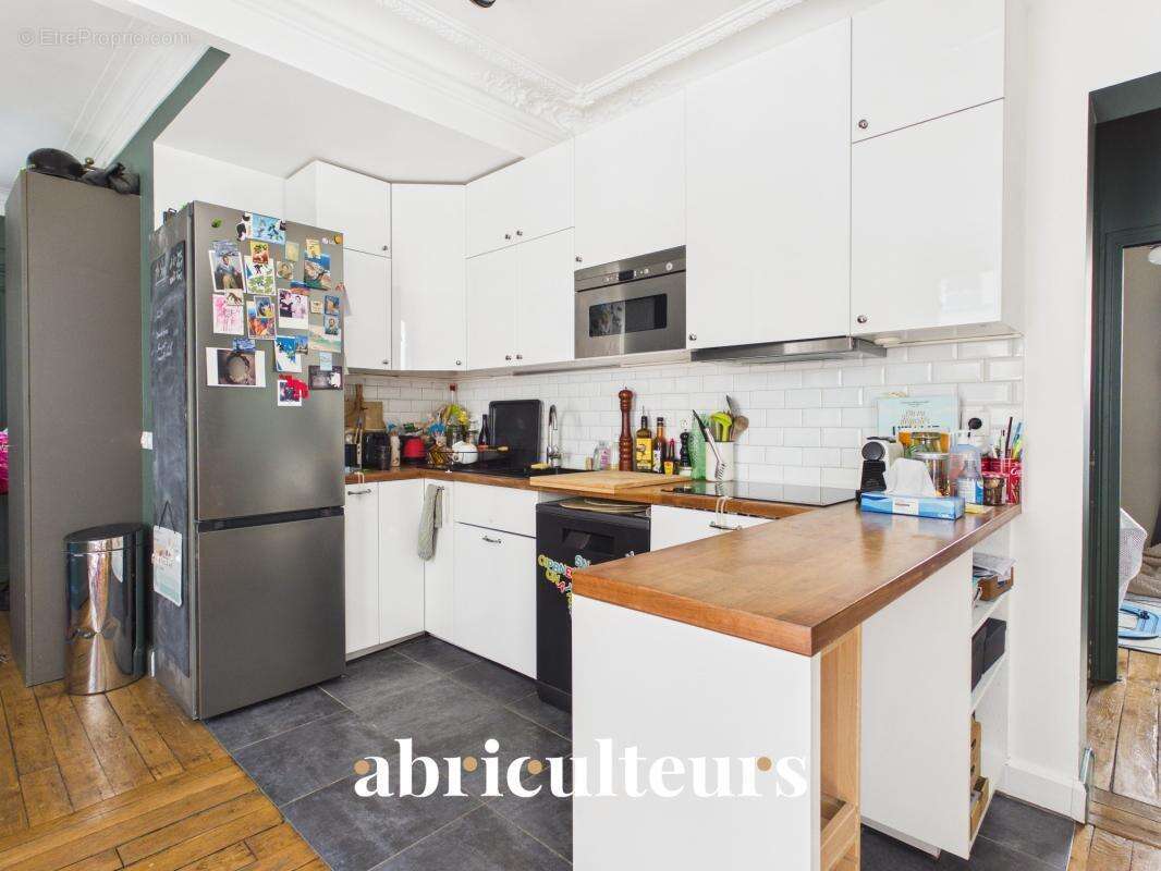 Appartement à PARIS-10E