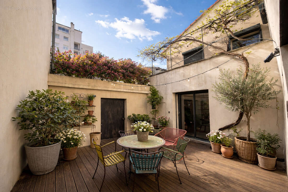 Maison à MONTELIMAR