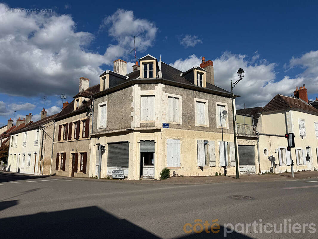Appartement à SAINT-AMAND-MONTROND