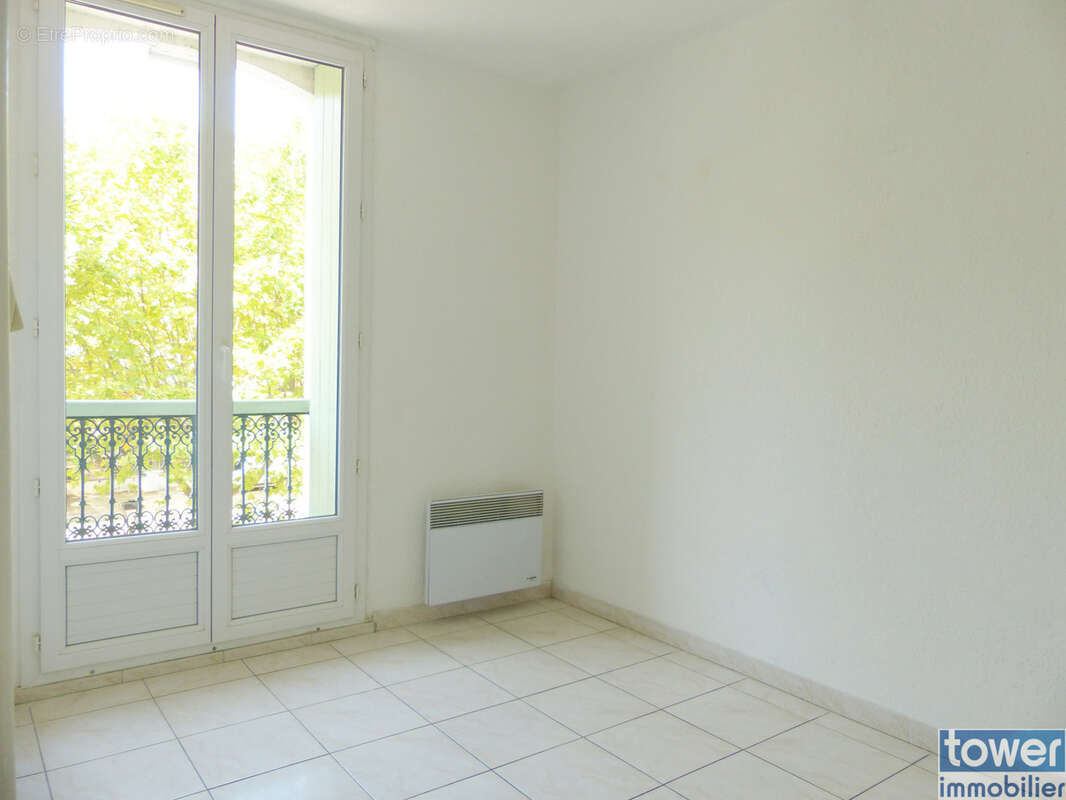 Appartement à LAMALOU-LES-BAINS