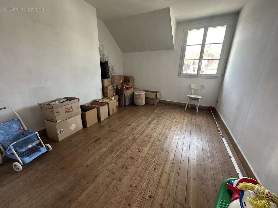 Maison à COULOMMIERS