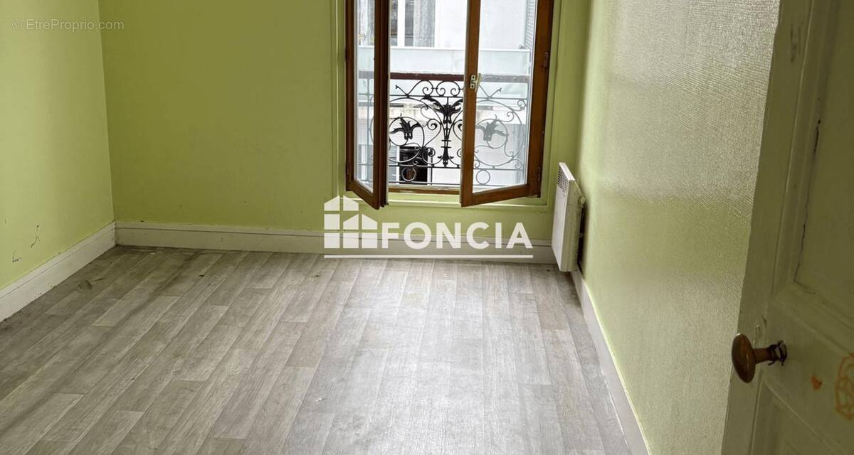 Appartement à AUBERVILLIERS