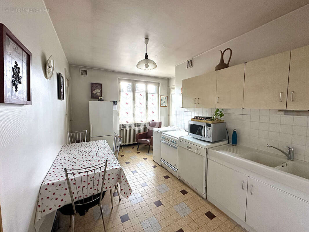 Maison à SAINT-SYMPHORIEN-SUR-COISE