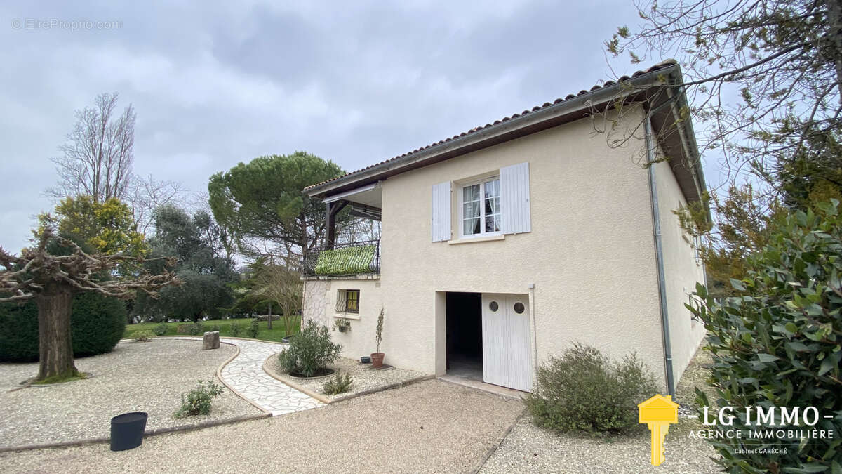 Maison à SAINT-FORT-SUR-GIRONDE
