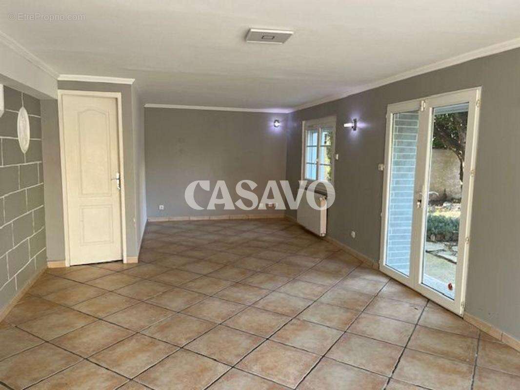 Maison à DECINES-CHARPIEU