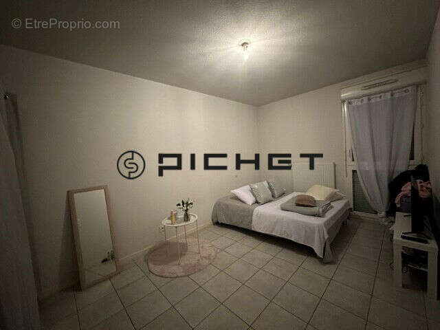 Appartement à VILLENAVE-D&#039;ORNON