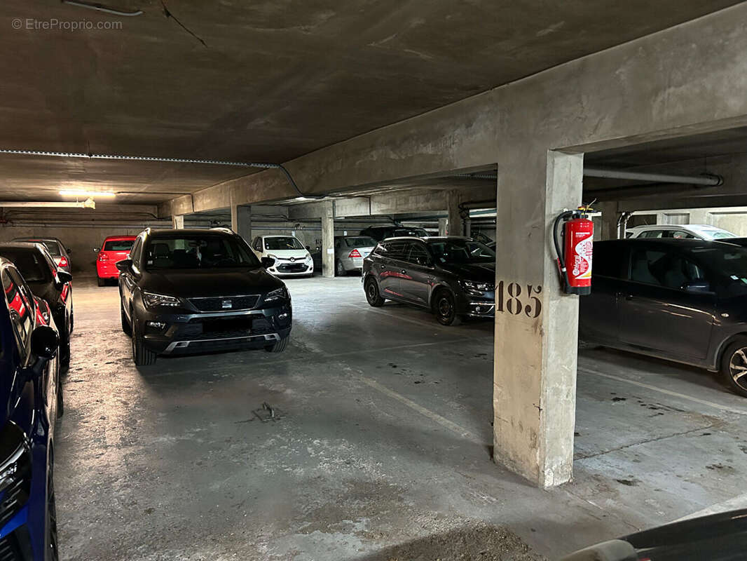 Autre à L'HAY-LES-ROSES