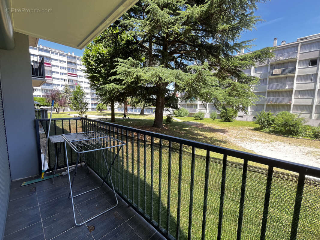 Appartement à LE PONT-DE-CLAIX