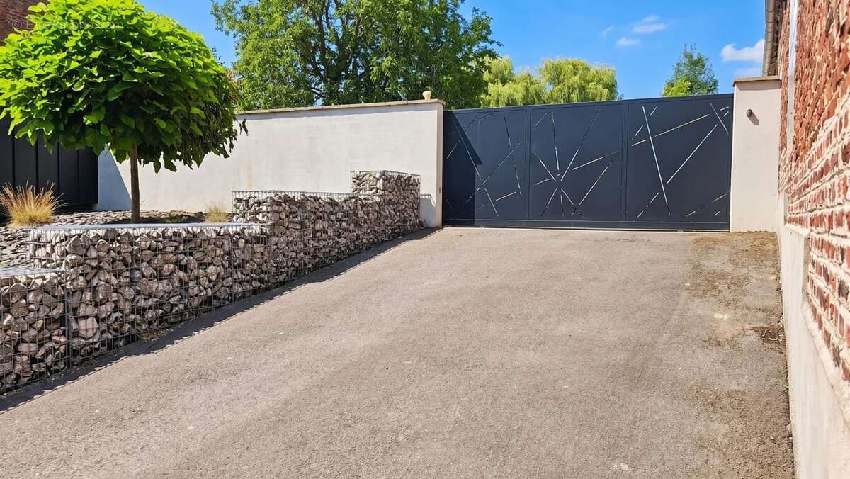 Maison individuelle  rénovée – 165 m² – 5 chambres - photo 19
