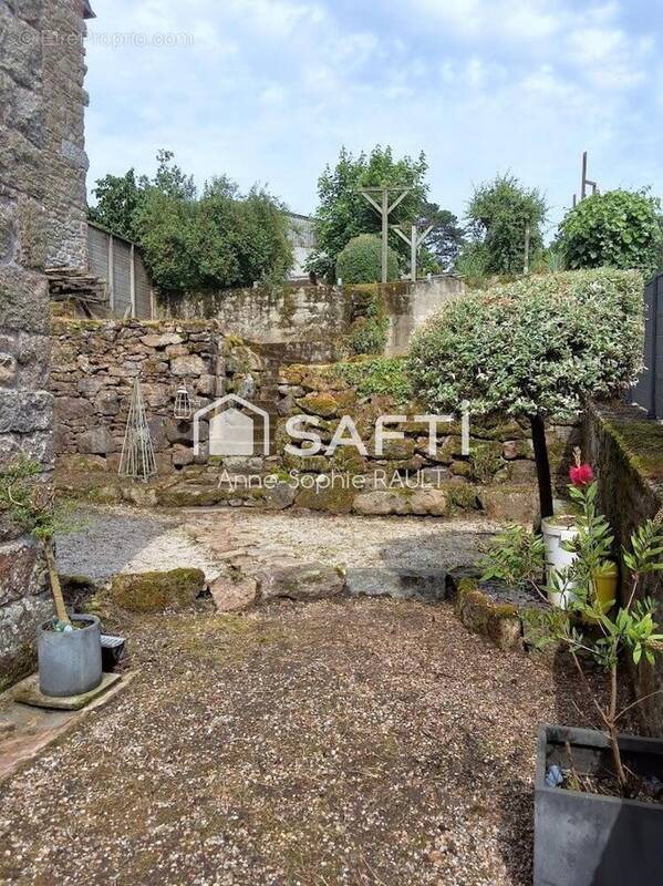 Photo 1 - Maison à QUINTIN