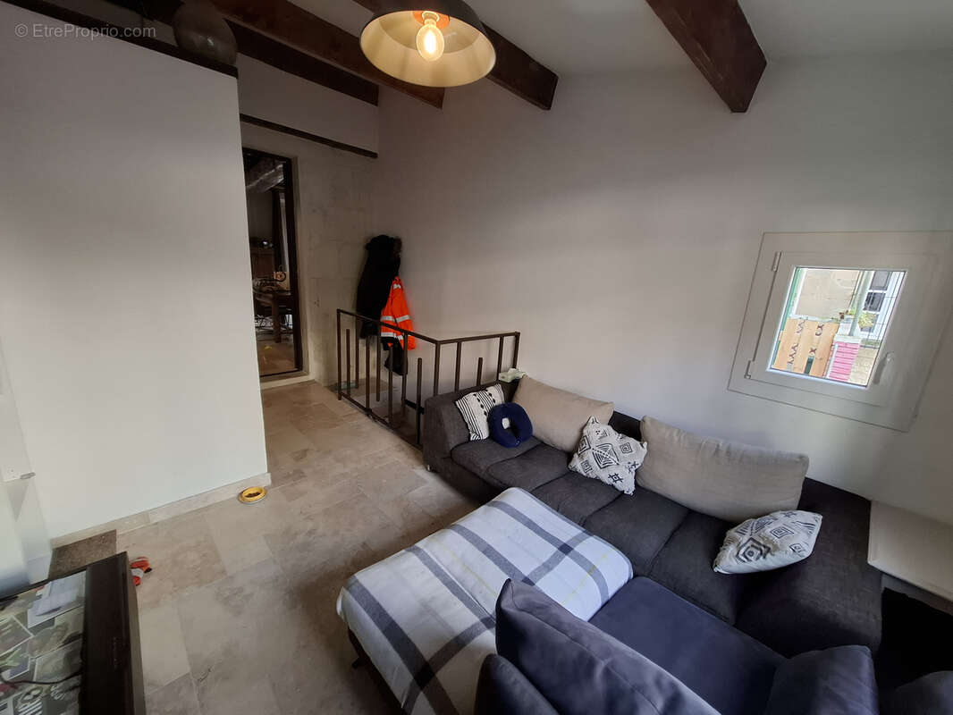 Maison à FONTVIEILLE