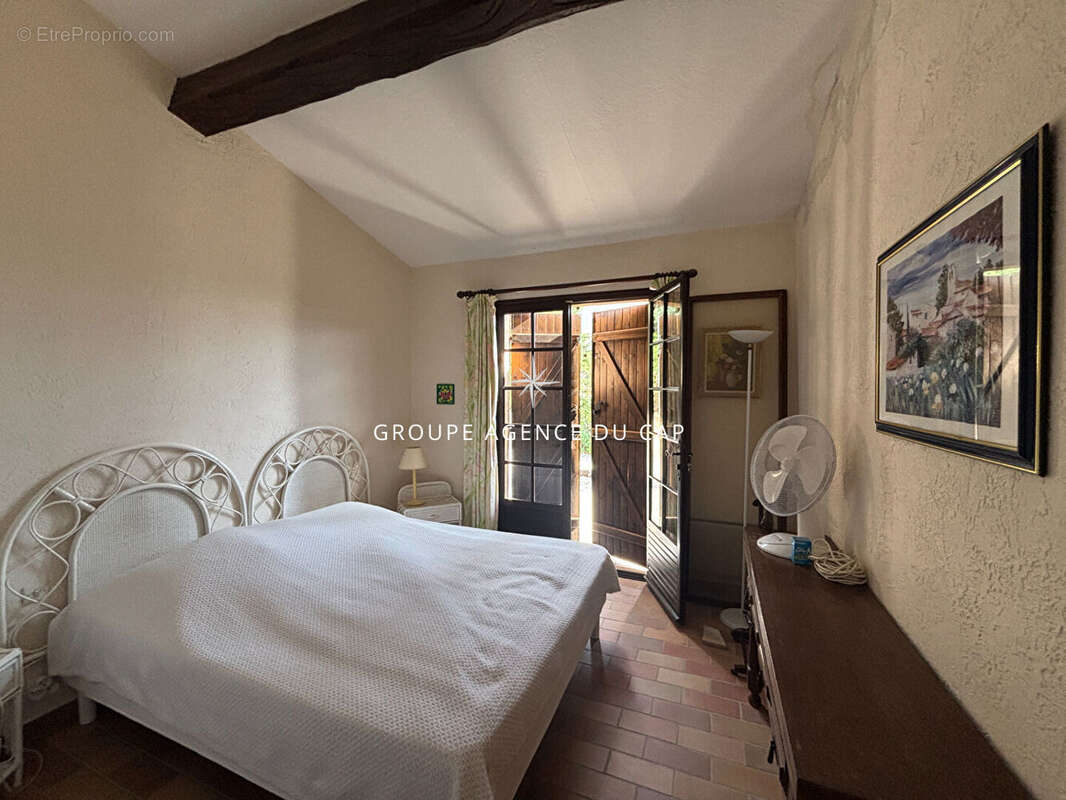 À vendre villa 5 chambres vue mer parking aux issambres - photo 9