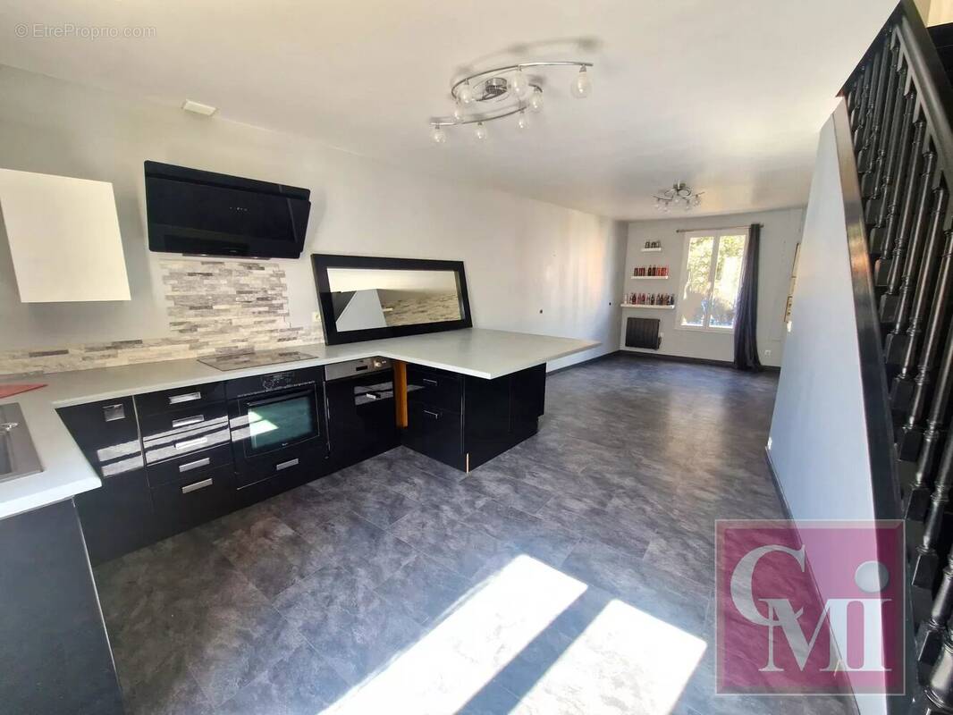 Appartement à BREUILLET