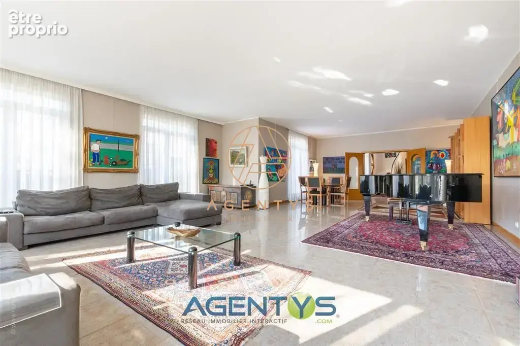 Maison 10 pièces 205 m² à vendre à Saint-Maur-Des-Fosses (94210) - photo 2