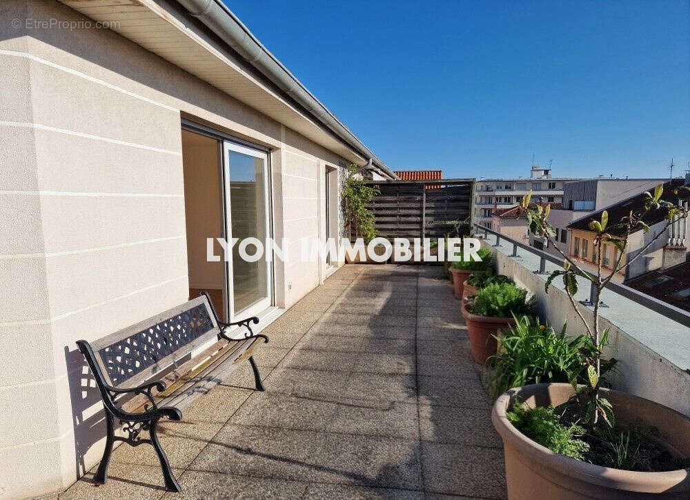 Appartement à LYON-8E