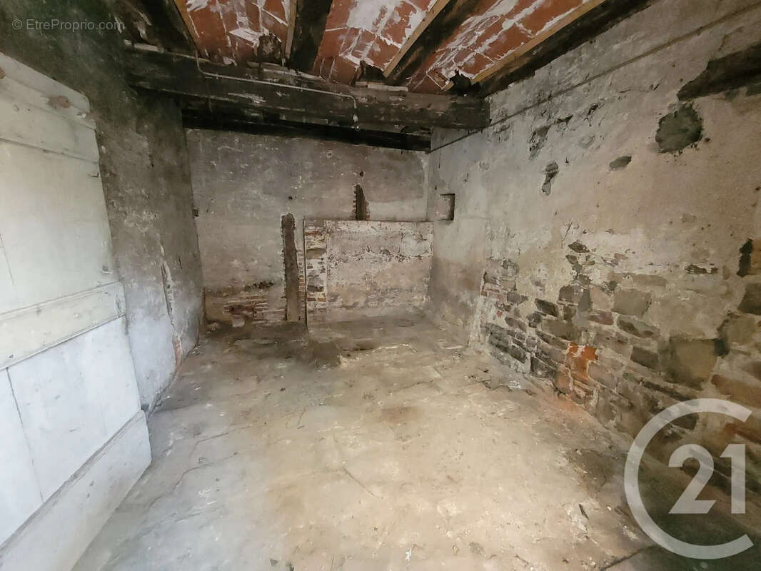 Maison à LES CABANNES