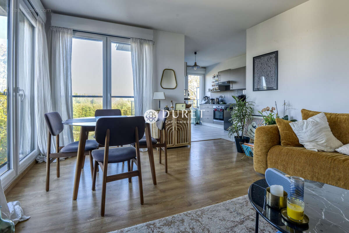 Appartement à SAINT-SEBASTIEN-SUR-LOIRE