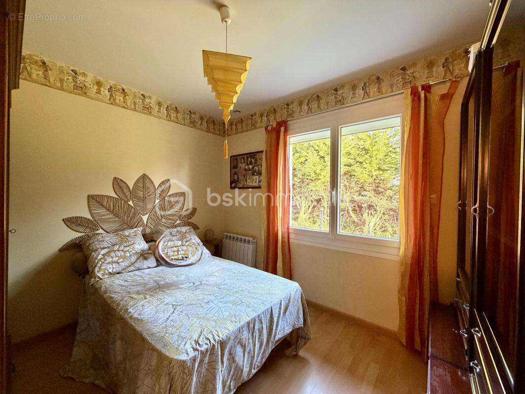 Maison familiale de 170 m² avec piscine, sous-sol complet et terrain arboré de 2 570 m² - 87220 Eyjeaux - photo 11