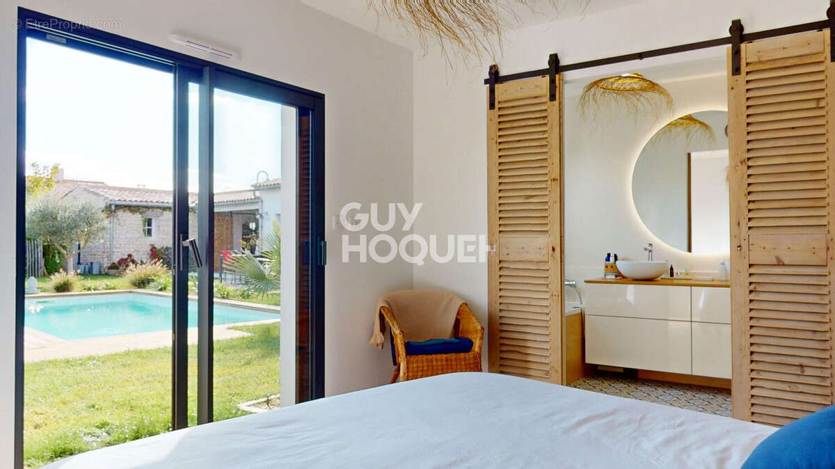 Maison de rêve à La Flotte - Un havre de paix à vendre - photo 11