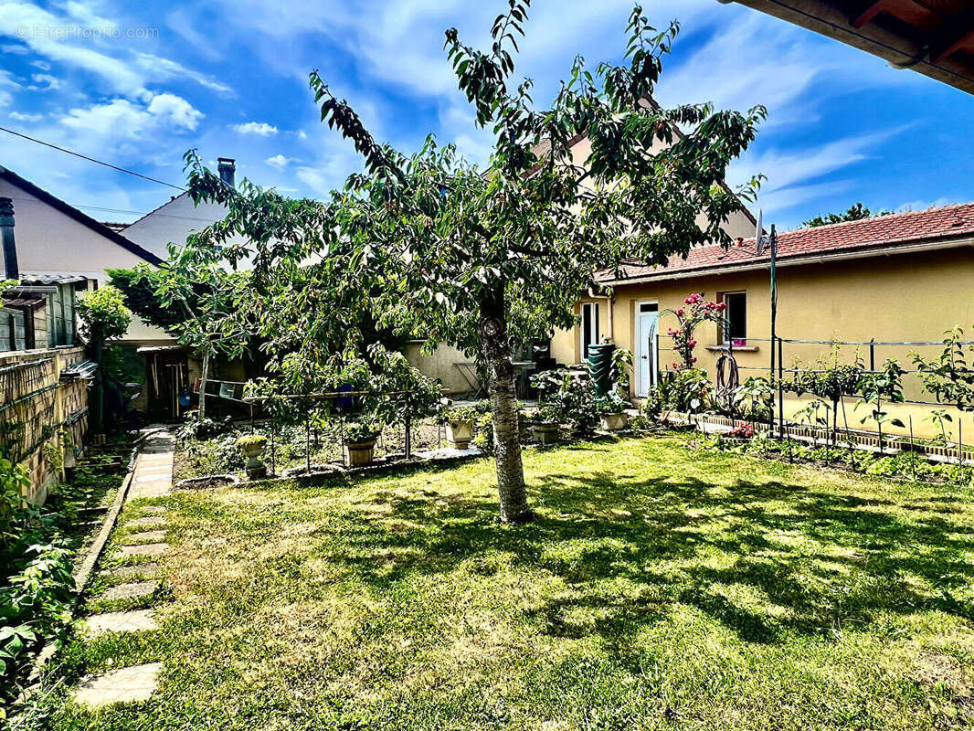Maison à HOUILLES