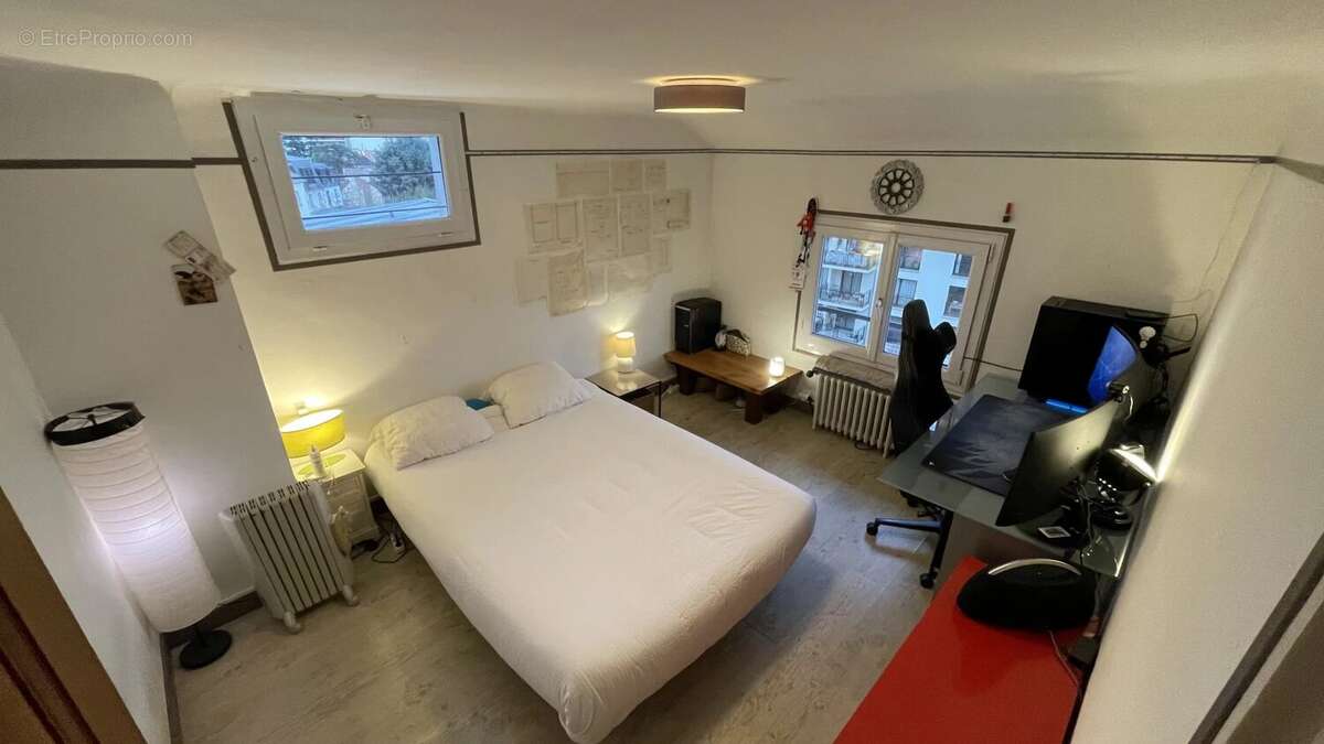 Maison à ISSY-LES-MOULINEAUX