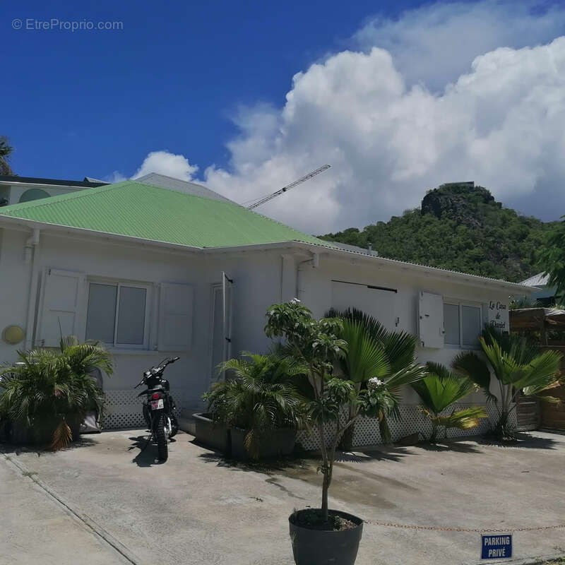 Maison à CAPESTERRE-BELLE-EAU