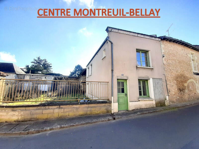 Maison à MONTREUIL-BELLAY