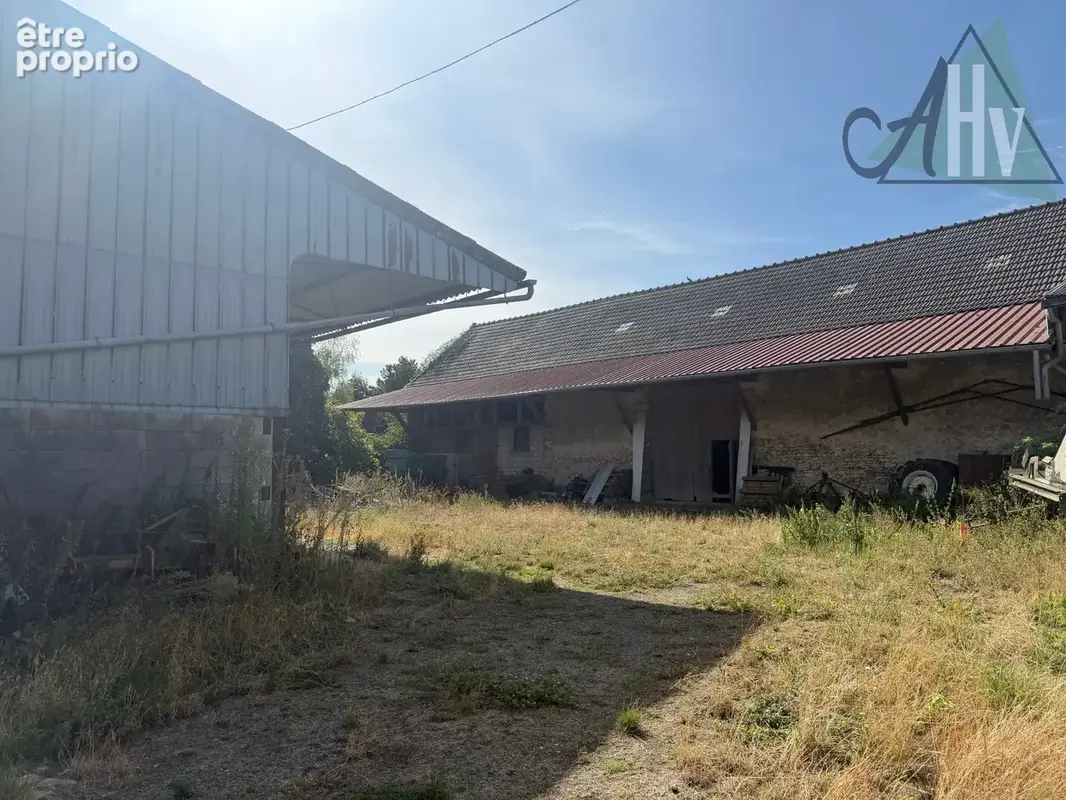 Corps de ferme   plus de 2,8 hectares   provins - photo 3
