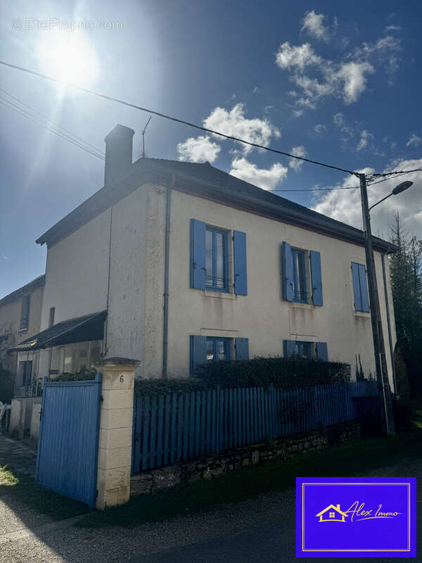 Maison à SAINT-LOUP-GEANGES