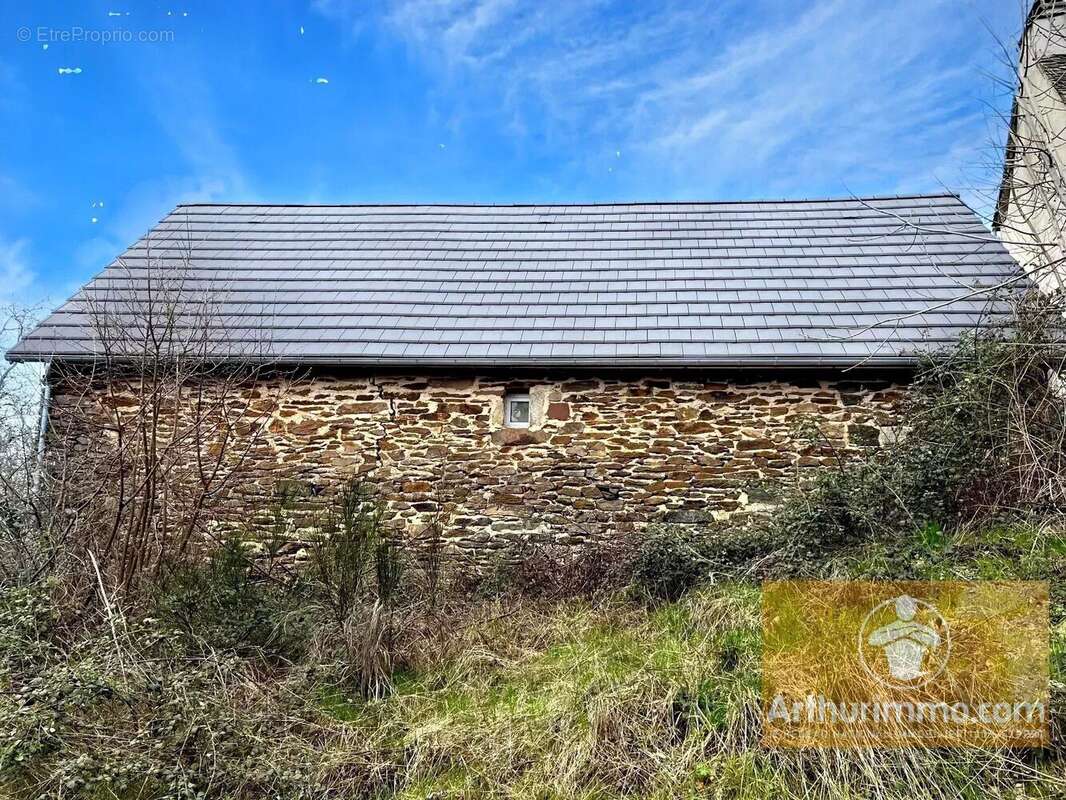 Maison à SAINT-PIERRE-DE-NOGARET