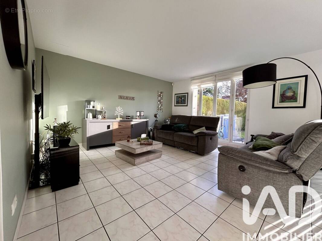 Photo 1 - Maison à MAGNY-LE-HONGRE