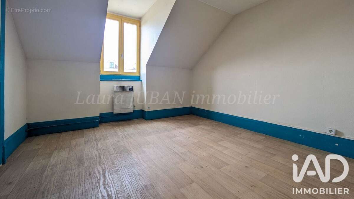 Appartement 256 m² à Montereau-Fault-Yonne  - photo 9