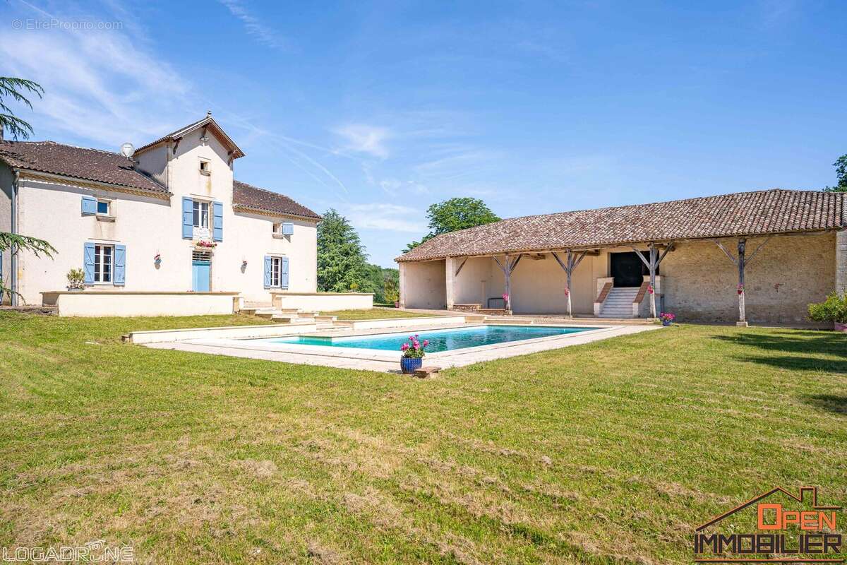 Maison 300 m² à Clermont-Soubiran  - photo 11