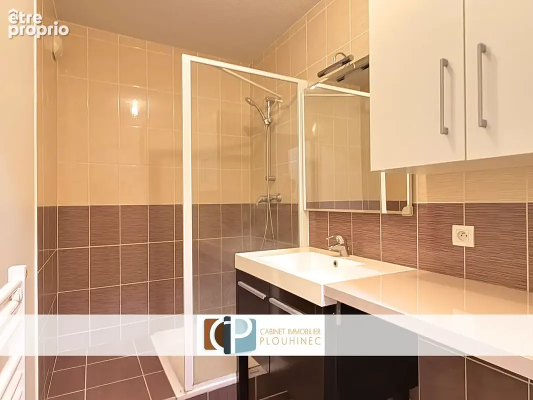 Rare: Appartement T3 avec ascenseur, terrasse et garage. - photo 7