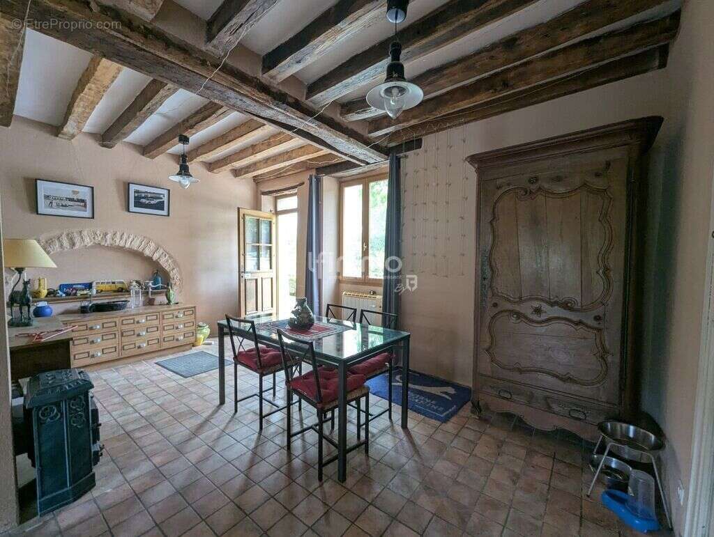Maison à LONGUEVILLE