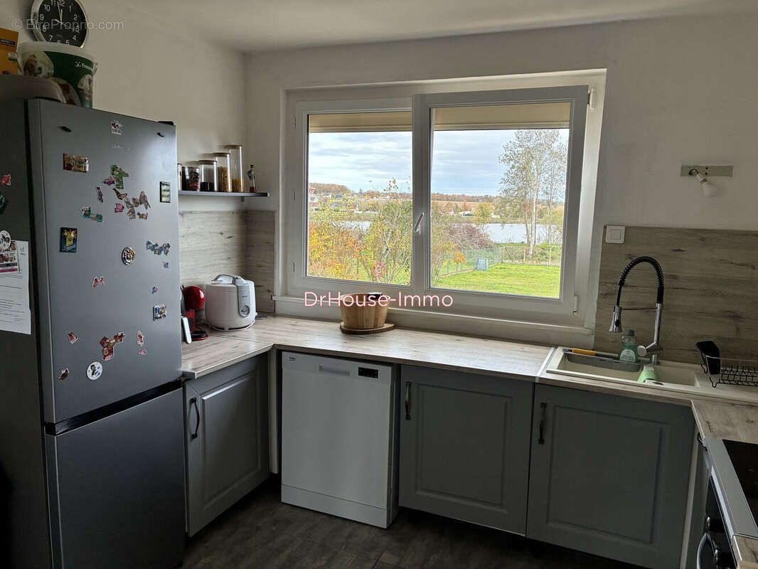 Maison à FONTAINE-LA-GUYON