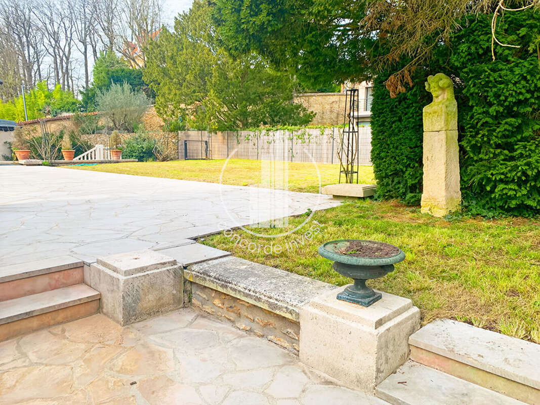 Maison à LA CELLE-SAINT-CLOUD