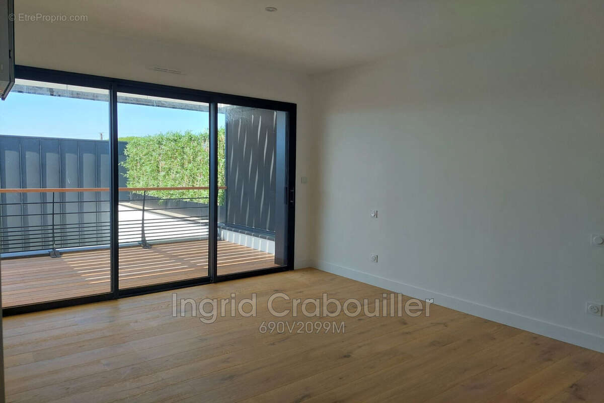 Maison à VAUX-SUR-MER