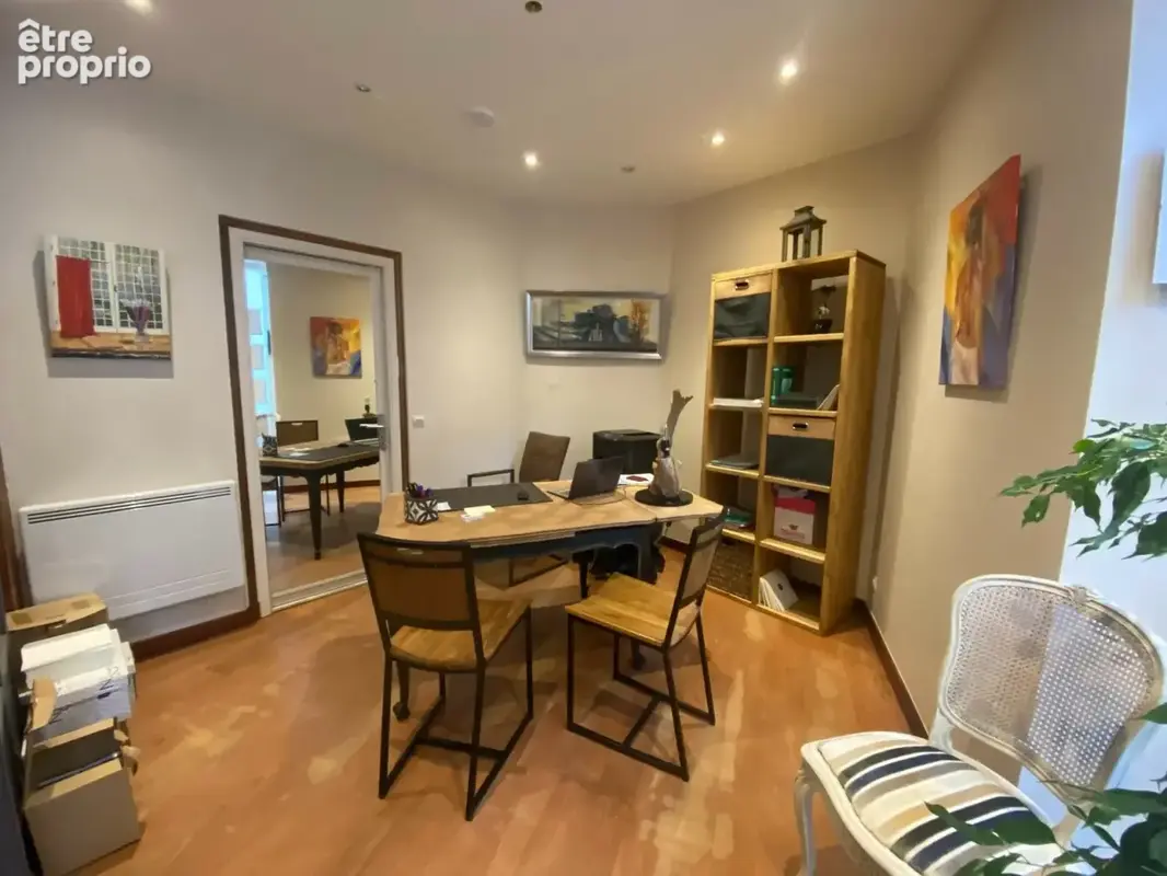 Commerce 38 m² à vendre à Fontainebleau (77300) - photo 2
