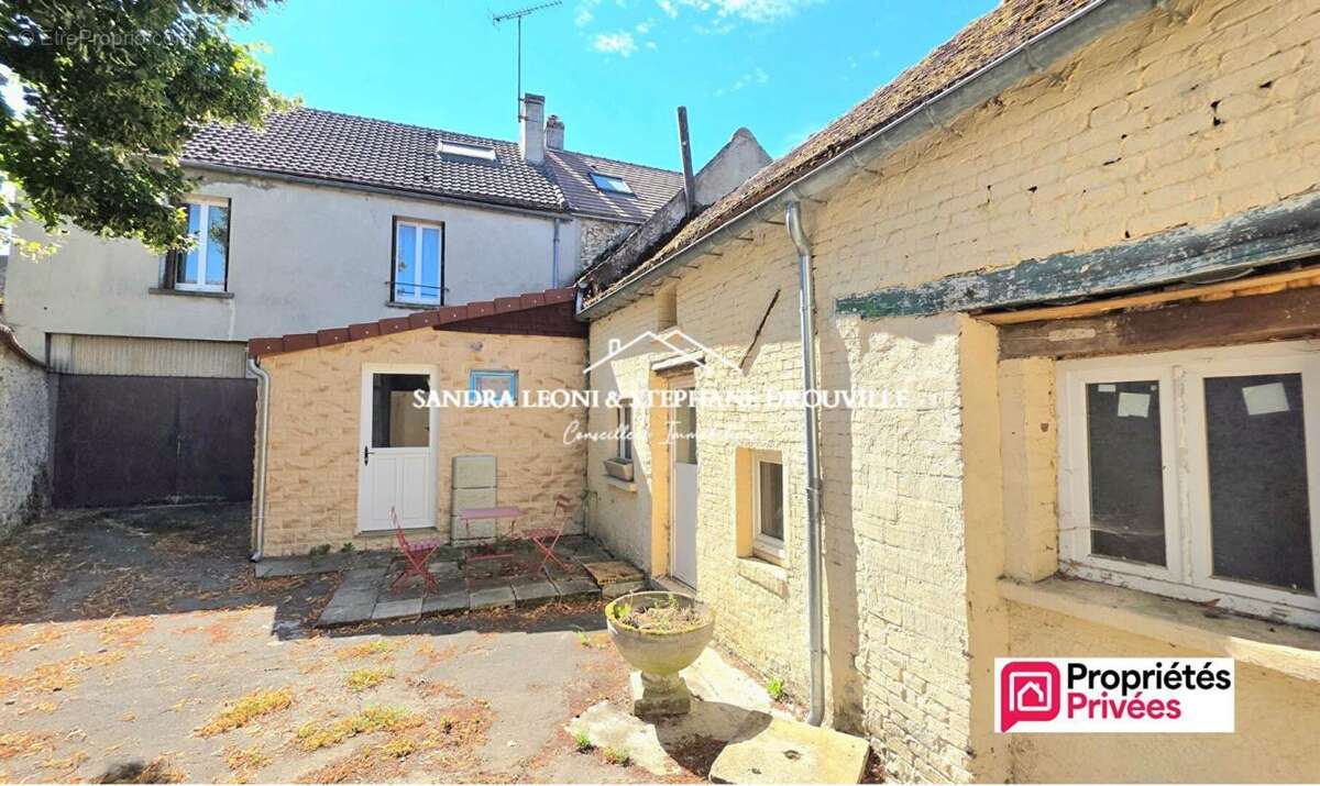 Maison à ABLIS