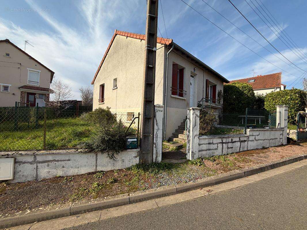 Maison à IMPHY