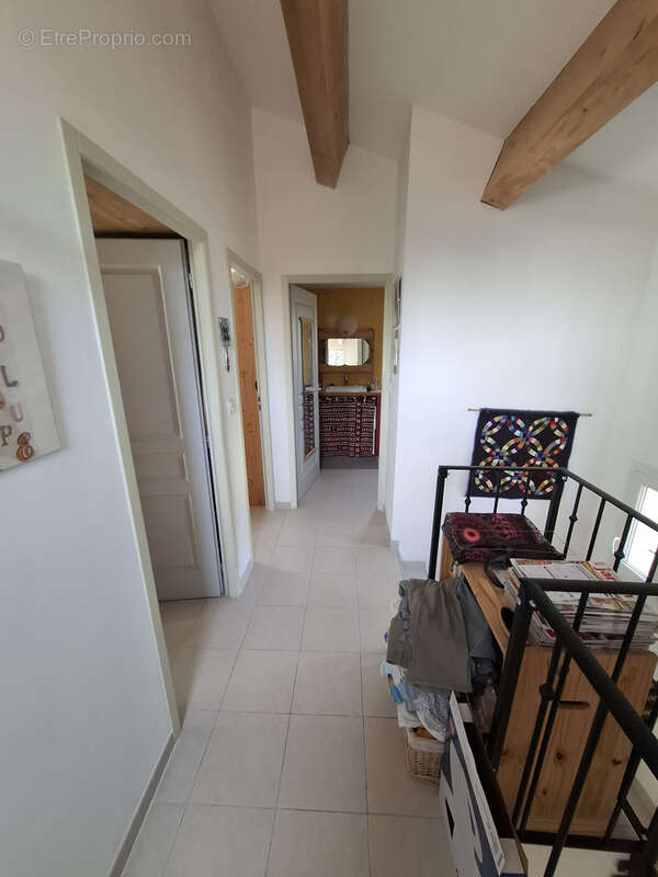 Maison à FONTVIEILLE