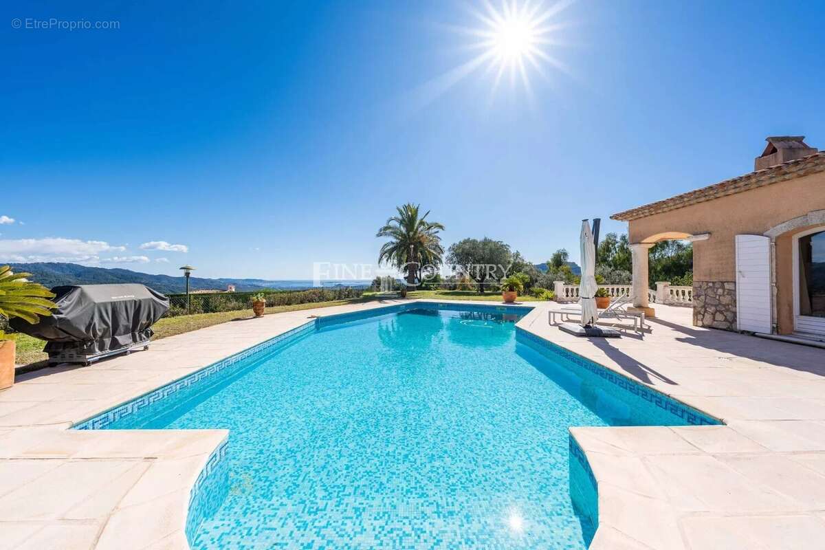 Maison à LES ADRETS-DE-L'ESTEREL