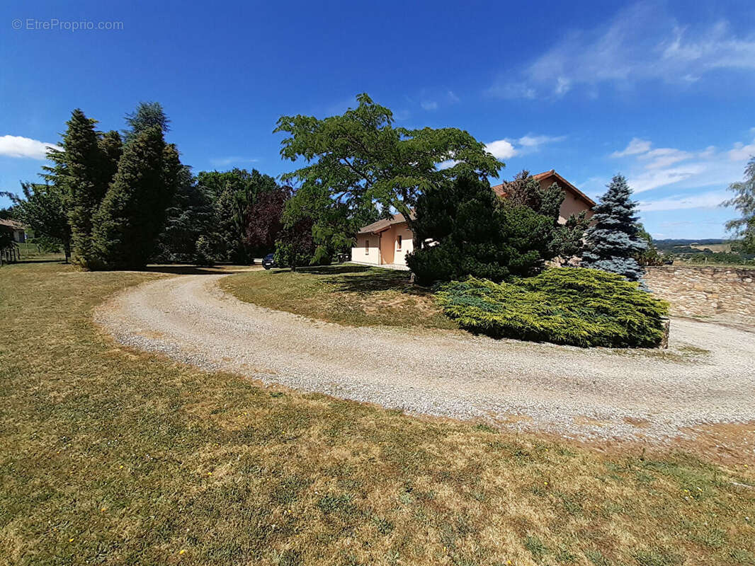 Maison à SAINT-PRIEST-SOUS-AIXE