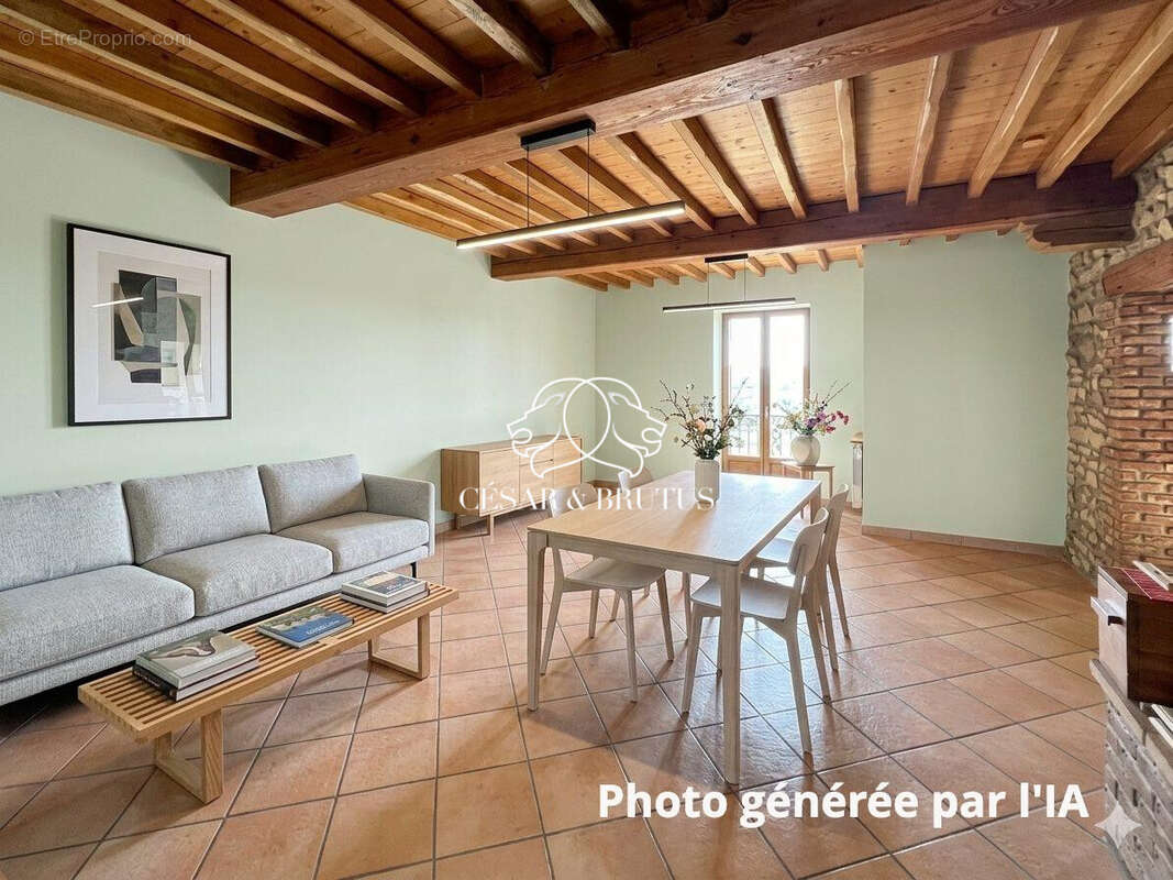 Maison à SAINT-MARCEL-L'ECLAIRE