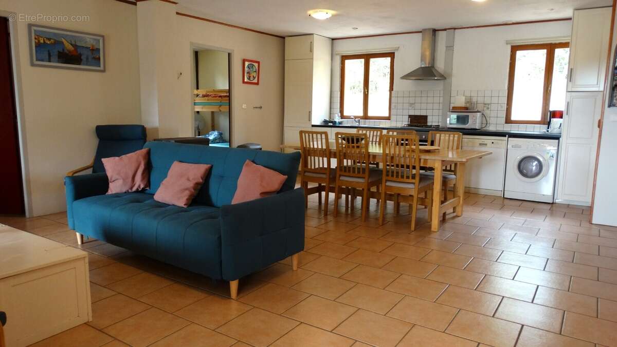 Maison 7000 m² à Saint-Aubin-De-Nabirat  - photo 2