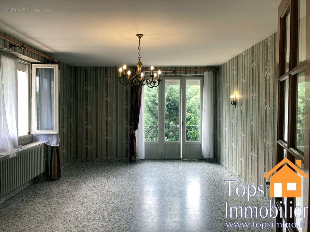 Maison à VILLEFRANCHE-DE-ROUERGUE