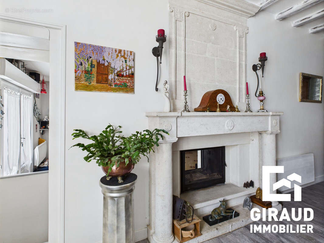 Maison à BOUILLE-COURDAULT