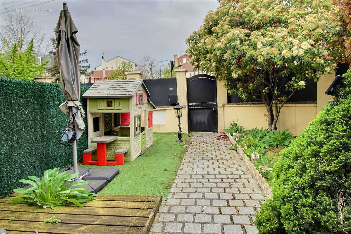 Maison à COLOMBES