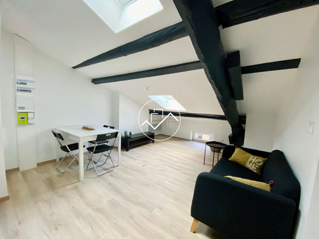 Appartement à SAINT-ETIENNE